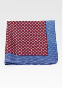 Modieuze pochette met bloemmotieven wijnrood