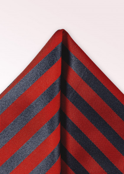 Pochetten aus dem gleichen Stoff und Farbe