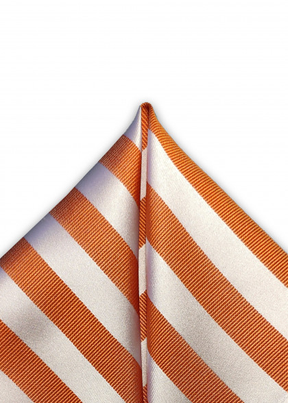 Pochetten aus dem gleichen Stoff und Farbe