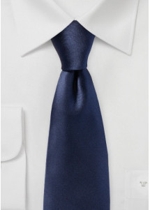 Auffallende Herrenkrawatte einfarbig navyblau