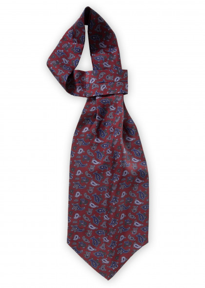 Ascot aus dem gleichen Stoff und Farbe