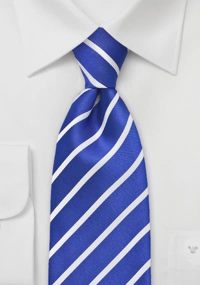 Herrenkrawatte Business-Streifendesign blau Herrenkrawatte Business-Streifendesign blau