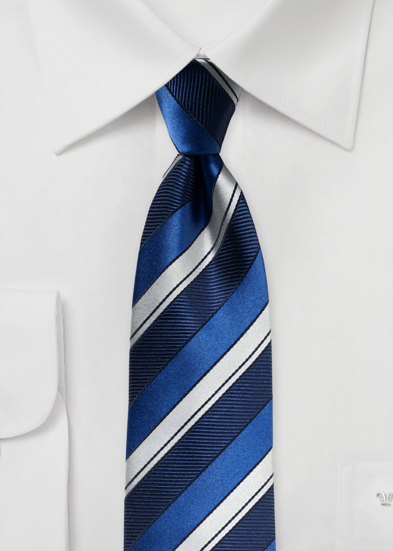Sevenfold Stropdas Gestreept marineblauw parelwit