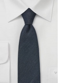 Grof geweven donkerblauwe wollen stropdas
