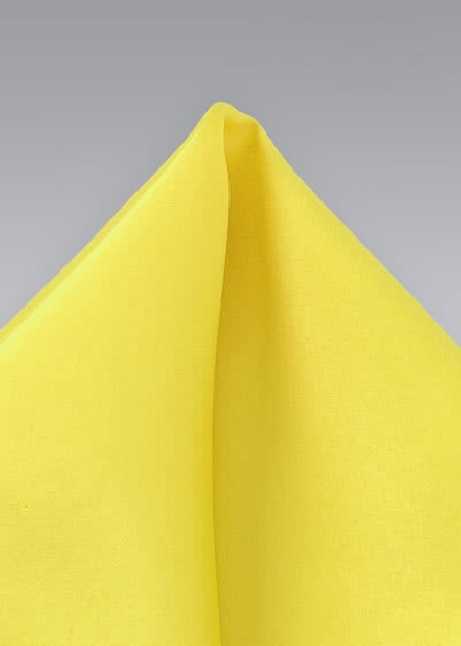 Pochetten aus dem gleichen Stoff und Farbe