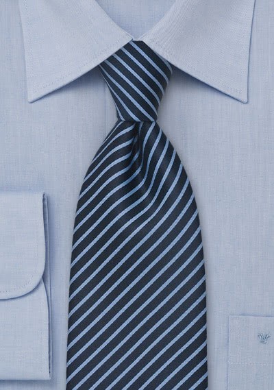 XXL-Kravatte Streifen-Pattern hellblau navy XXL-Kravatte Streifen-Pattern hellblau navy