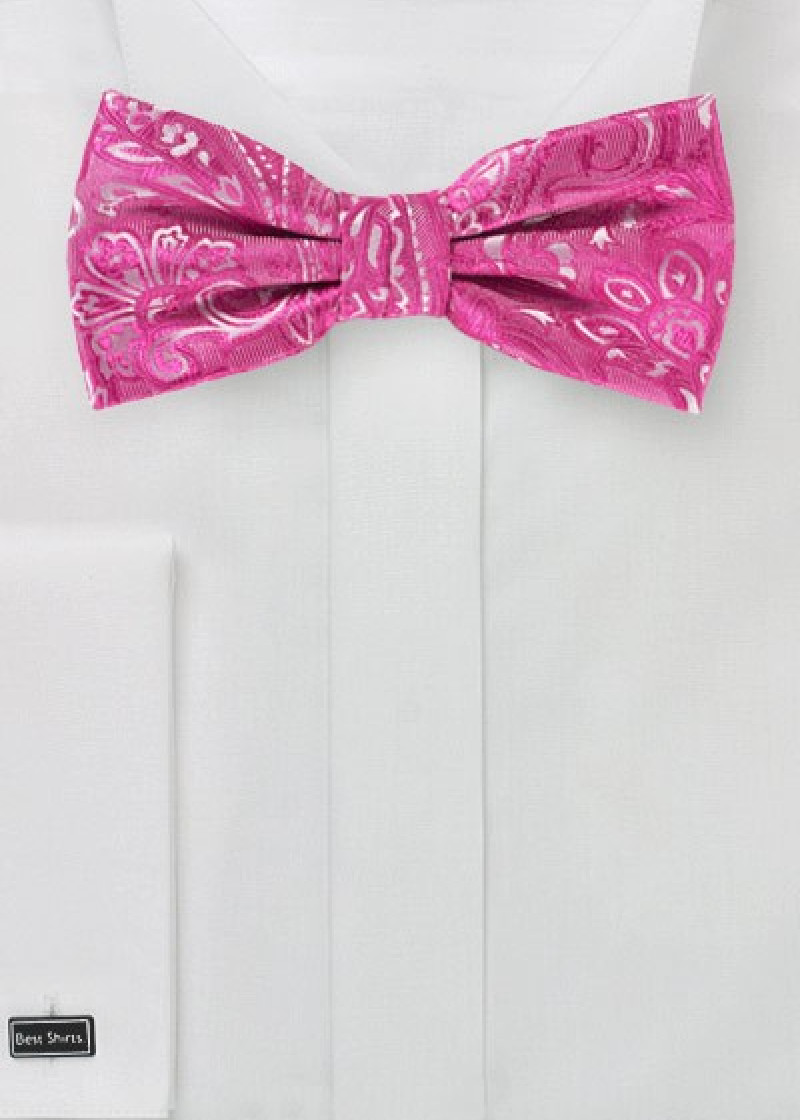 Magenta-kleurige vlinderdas met elegant