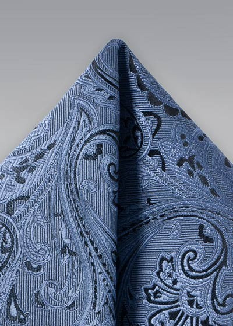 Zakdoek uitbundig paisley motief lichtblauw