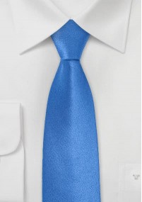 Smalle effen blauwe stropdas