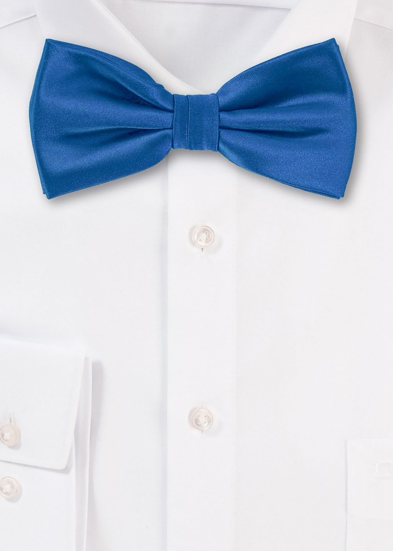 Koningsblauwe vlinderdas in microvezel (satijnen