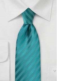 Gestreepte toon op toon stropdas in een...