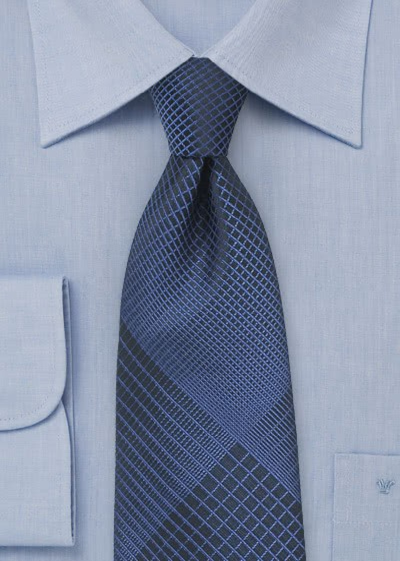 Business-stropdas marineblauw diagonaal gestreept