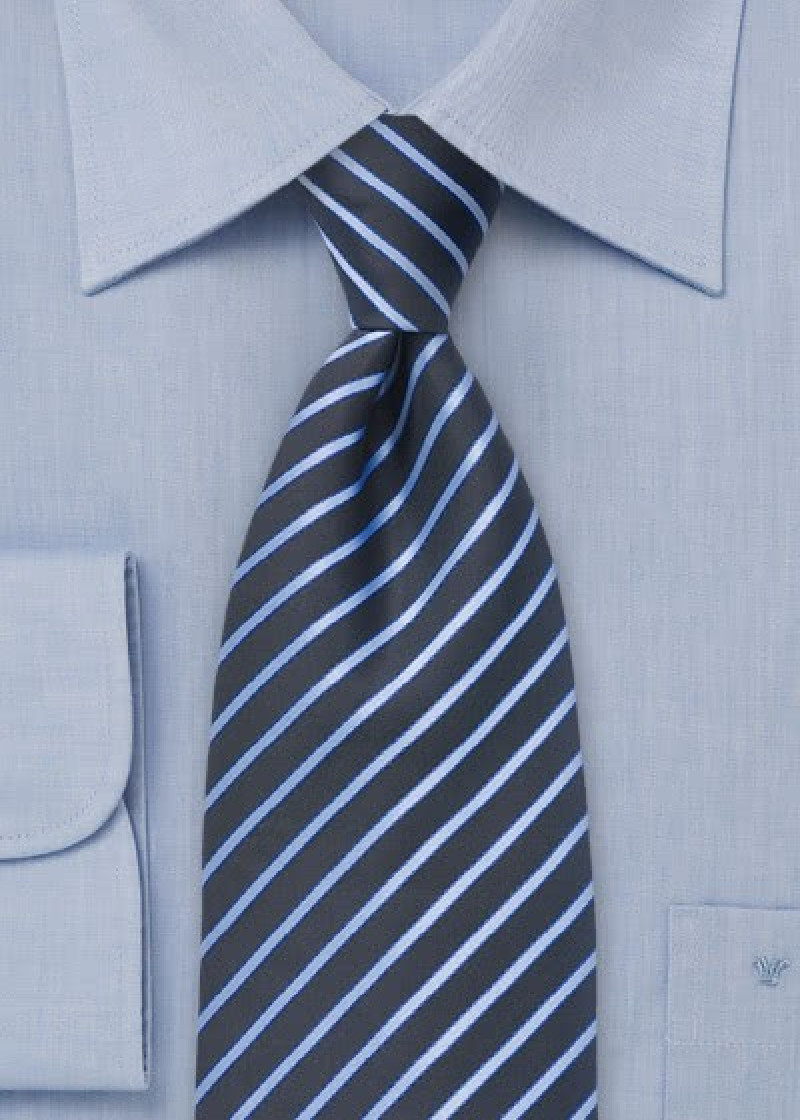 XXL stropdas gestreept donkerblauw en duivenblauw