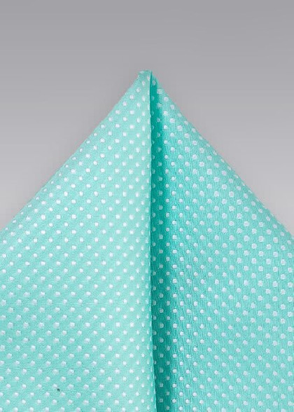 Pochetten aus dem gleichen Stoff und Farbe