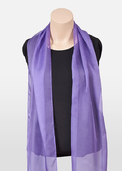 Chiffon Sjaal aus dem gleichen Stoff und Farbe