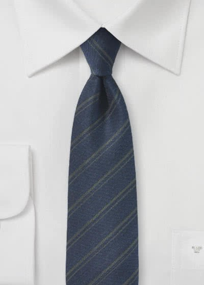 Stropdas marineblauw met wol